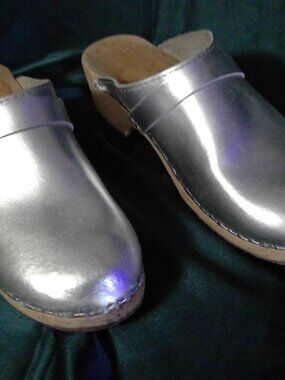 HAND MADE CLOGS.....LABEL REMOVED